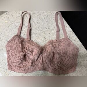 Victorias Secret Lace Unlined Underwire Bra in Dusty Rose